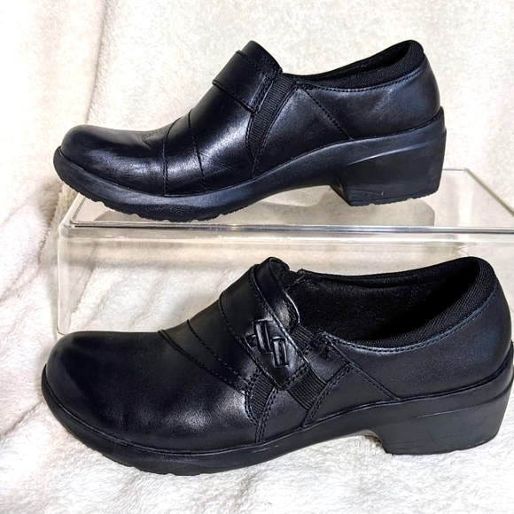 Women's Black Clarks Ultimate Comfort‎ Collection | Size 7.5 M - Picture 3 of 10